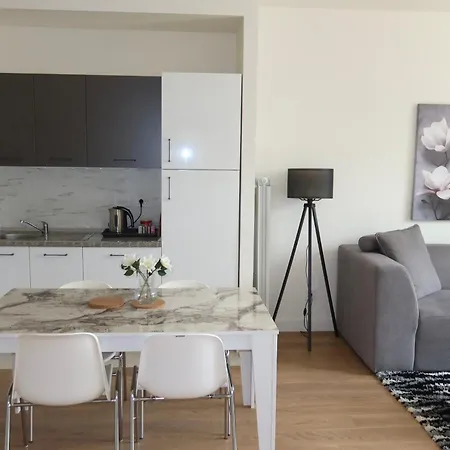 Beograd Na Vodi Lux Bw-octopus